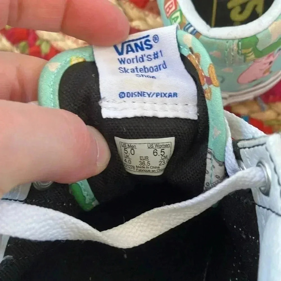 Vans Rare Special Edition Toy  Story Sneakers - Picture 9 of 9